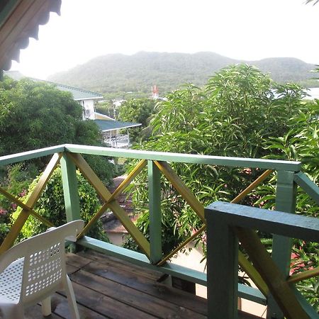 Hotel Flemming Tree Providencia Island Exterior photo