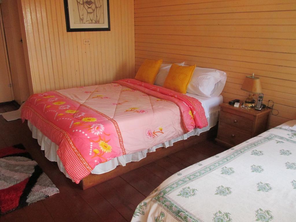 Hotel Flemming Tree Providencia Island Exterior photo